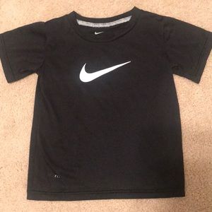 Boys size 4t Nike Dri-fit shirt